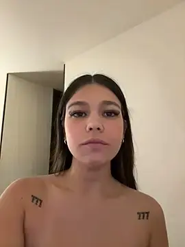 Stripchat Free Live Porn of Alyshanon18