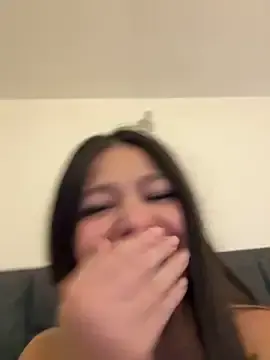 Stripchat Nude Webcam of Alyshanon18