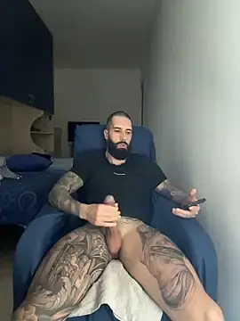 Stripchat Best live sex cam show of Gioeltoro89