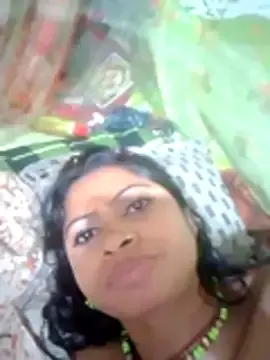 Stripchat Sex Cam of Sexy_moon45