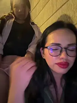 Stripchat Free Live Porn of andra_rose