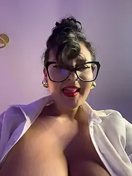 Stripchat Sex Cam of GabyMejiaa