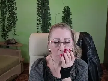 Stripchat Sex Cam of Habibi_Honeyy