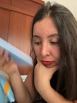 Stripchat Adult Video Chat of emely_sexx20