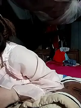 Stripchat Sex Cam of milo123-xx