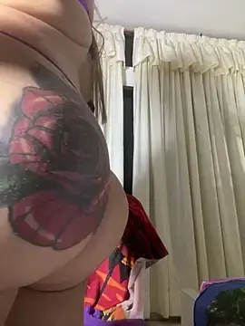 Stripchat Sex Cam of scarlett_sexx69