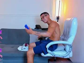 Stripchat Sex Chat of Paradise_boy_s