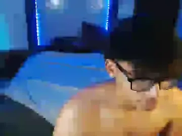 Stripchat Live Sex Cam of Mr_yisuzz