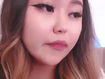 Stripchat Live Sex Cam of amelia_sunlight