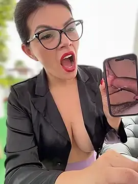 Stripchat Adult Webcams of CarlaConnorTV