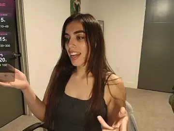 Stripchat Live Sex Cam of MilaSeren