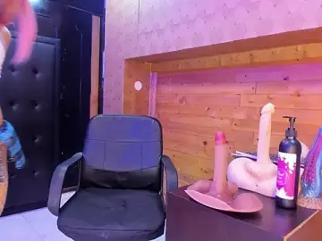 Stripchat Live Sex Cam of Samantha_Blaze1