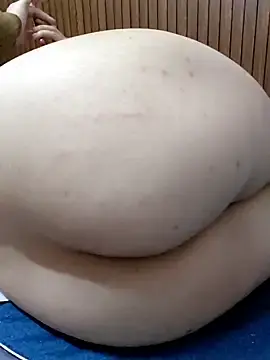 Stripchat Nude Webcam of Wetpussymomx