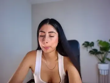 Stripchat Nude Webcam of auroracaruso11