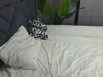 Stripchat Live Sex Cam of TrishaRey