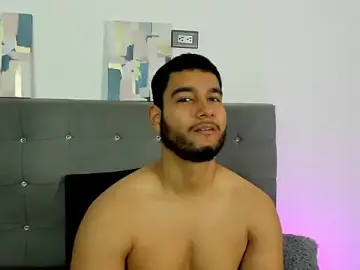 Stripchat Sex Cam of ander_montoyaa