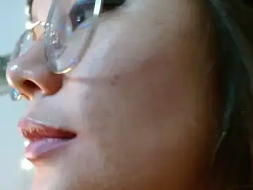 Stripchat Adult Webcams of miss_evoleth2