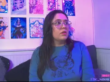 Stripchat Live Sex of snowblack_