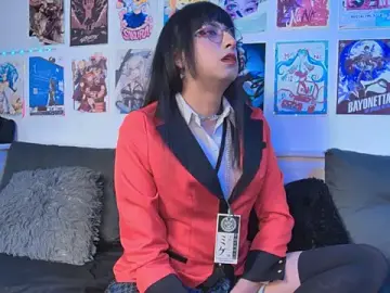 Stripchat Watch Live Sex Cams of snowblack_