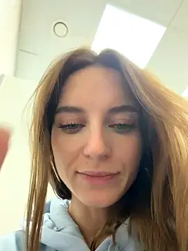 Stripchat Free Porn Cam of -AngelAri-