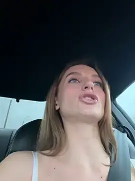 Stripchat Free Live Porn of -AngelAri-