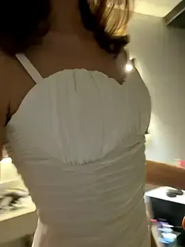 Stripchat Sex Cam of -AngelAri-