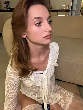 Stripchat Free Porn Cam of -AngelAri-