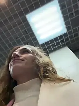 Stripchat Live Sex of -AngelAri-