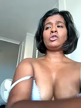 Stripchat Free Live Porn of Melarose82