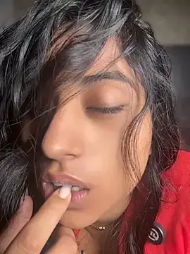 Stripchat Free Live Porn of Valentinne_z