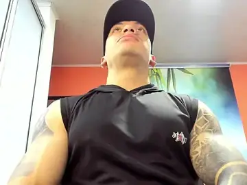 Stripchat Live Porn of aquiles_51