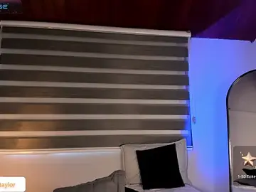 Stripchat Live Sex of MERIDA_TAYLOR