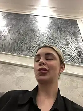 Stripchat Live Sex Cam of SandraCarter