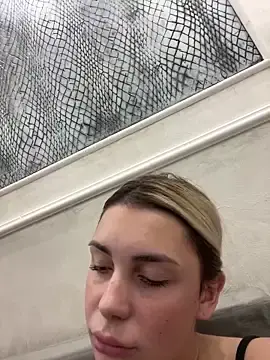 Stripchat Watch Live Sex Cams of SandraCarter