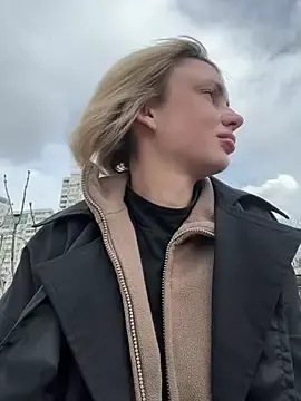 Stripchat Live Sex Cam of SandraCarter