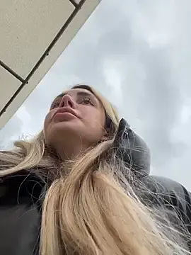 Stripchat Nude Webcam of SandraCarter