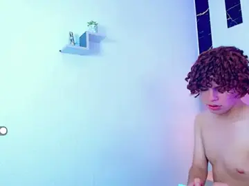 Stripchat Free Porn Cam of Skyee_angel