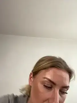 Stripchat Sex Cam of belle98