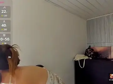 Stripchat Live Sex Cam of lala_clark