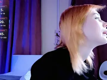 Stripchat Free Live Porn of Kiara_Dream