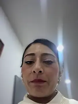 Stripchat Adult Video Chat of _Bella-Office1