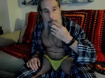 Stripchat Free Porn Cam of mindphu_k