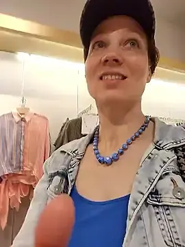 Stripchat Live Porn of Exhibitionsplit