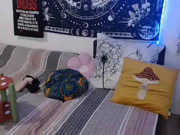 Stripchat Free Porn Cam of AlienforTwenty