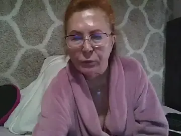 Stripchat Nude Webcam of Hottie-Mom