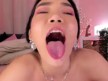 Stripchat Nude Webcam of Divine_Madeleine