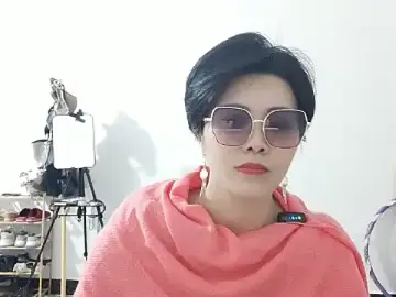 Stripchat Live Porn of Lulu-uu