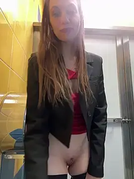 Stripchat Sex Cam of Olivia_Jemison