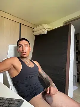 Stripchat Watch Live Sex Cams of sendfer