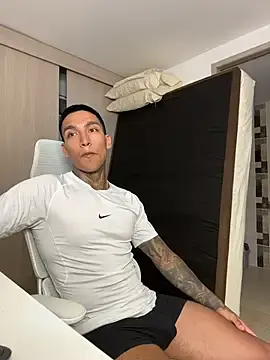 Stripchat Nude Webcam of sendfer